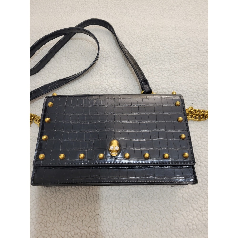 Like Dreams Skull Croc Embossed Vegan Leather Chain Clutch Crossbody Bag Black